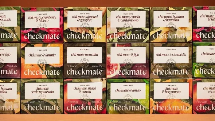 Упаковки бразильского чая Checkmate — визуальная система